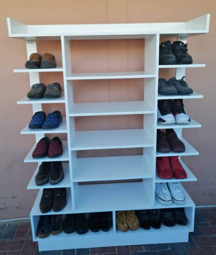 shoe stand